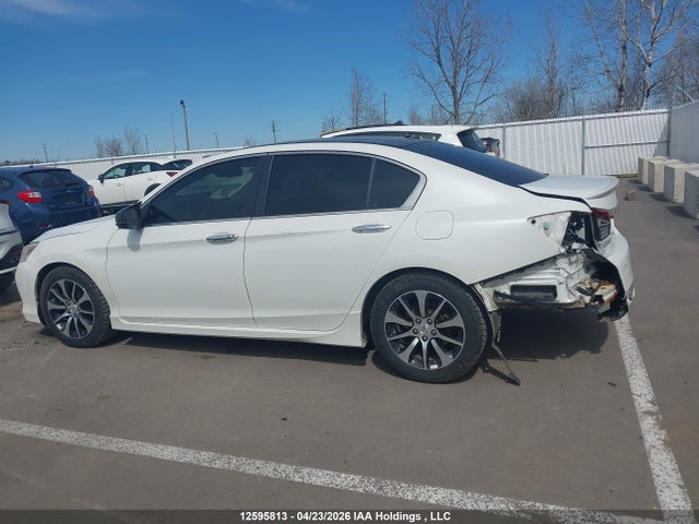 1HGCR2F02HA800764 Honda Accord Touring