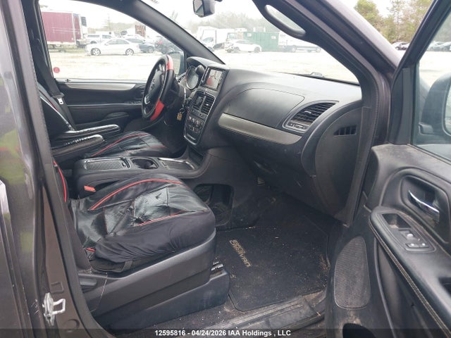 2C4RDGBG9FR747061 Dodge Grand Caravan Se