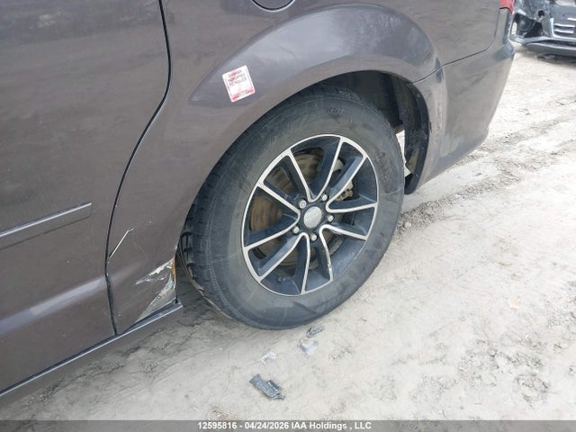 2C4RDGBG9FR747061 Dodge Grand Caravan Se