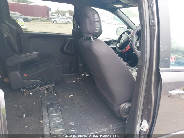 2C4RDGBG9FR747061 Dodge Grand Caravan Se
