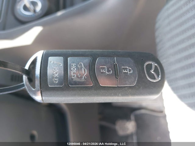 JM1BM1V76E1154223 Mazda 3 TOURING