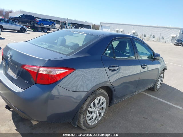 2T1BURHE5JC983279 Toyota Corolla