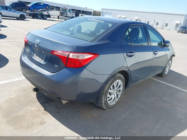 2T1BURHE5JC983279 Toyota Corolla