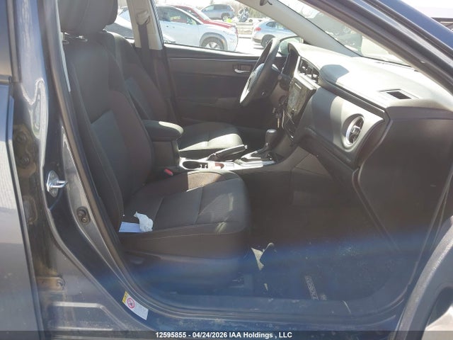 2T1BURHE5JC983279 Toyota Corolla