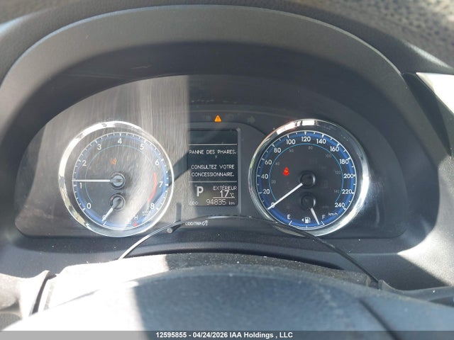 2T1BURHE5JC983279 Toyota Corolla