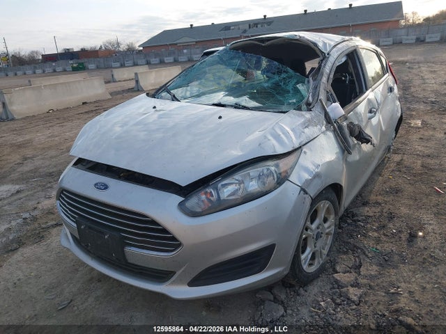 Ford FIESTA SE 2016 3FADP4EJXGM176850 Image 2