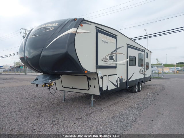 2015 Coachmen 345bhs მანქანა იყიდება აუქციონზე, vin: 5ZT3CLTB3FA310311, აუქციონის ნომერი: 12595866