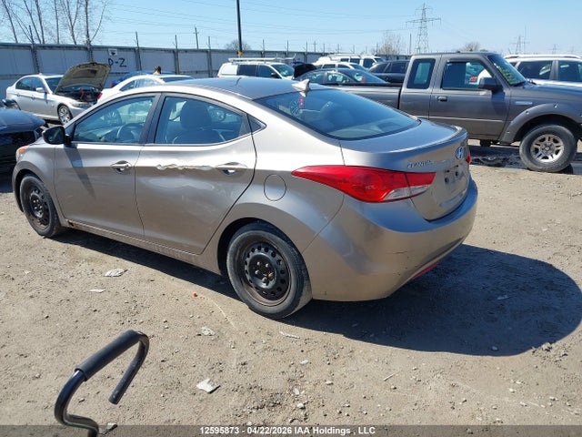 12595873 :رقم المزاد ، 5NPDH4AE9CH106840 vin ، 2012 Hyundai Elantra Gls/limited مزاد بيع