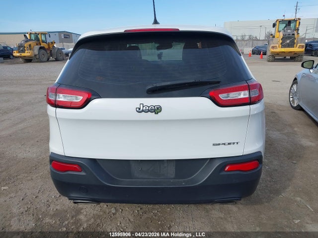 1C4PJLAS4GW369786 Jeep Cherokee Sport