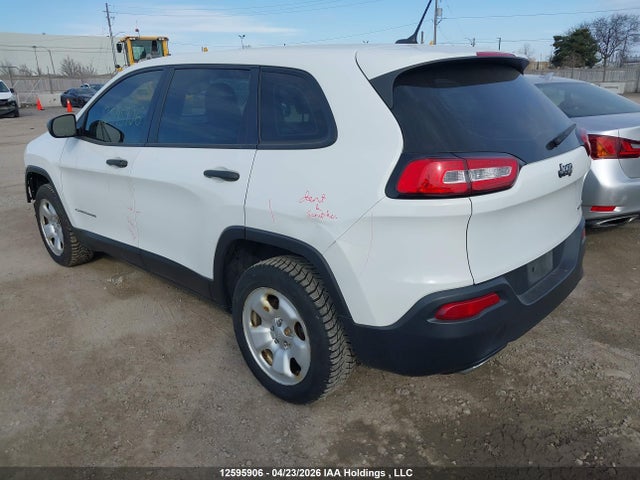 1C4PJLAS4GW369786 Jeep Cherokee Sport