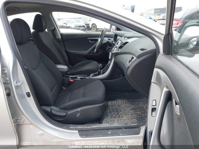5NPDH4AE0GH738406 Hyundai ELANTRA GL