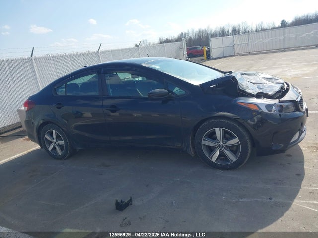 3KPFL4A72JE195399 KIA Forte