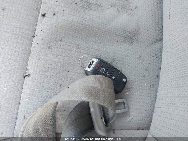 KNDMB5C11L6594595 KIA SEDONA LX