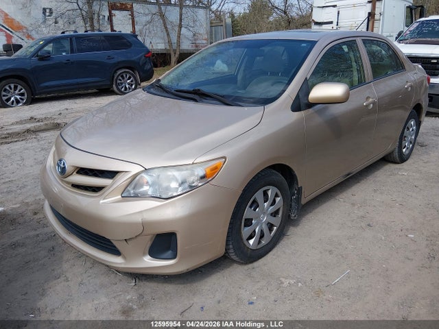 2013 Toyota Corolla Ce მანქანა იყიდება აუქციონზე, vin: 2T1BU4EE1DC012565, აუქციონის ნომერი: 12595954