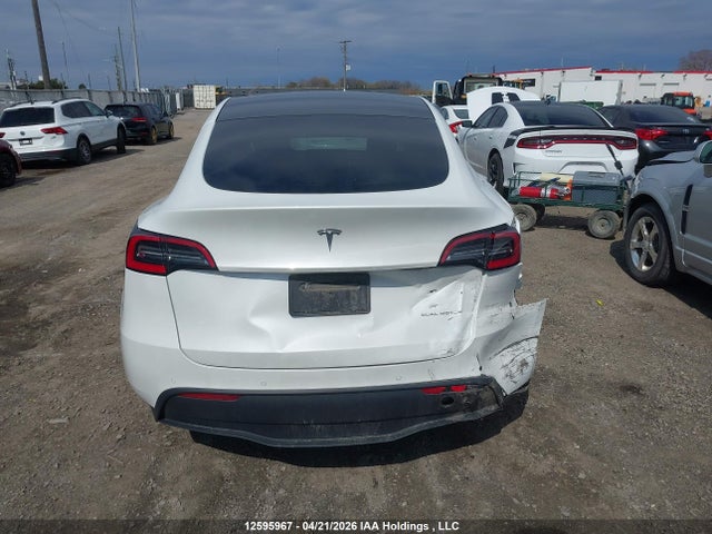 5YJYGDEE2MF070374 Tesla Model Y