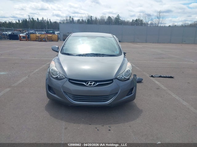 Продажа на аукционе авто 2013 Hyundai Elantra Gl, vin: 5NPDH4AE2DH453251, номер лота: 12595982