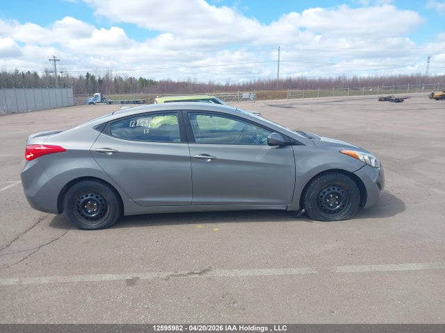 Продажа на аукционе авто 2013 Hyundai Elantra Gl, vin: 5NPDH4AE2DH453251, номер лота: 12595982
