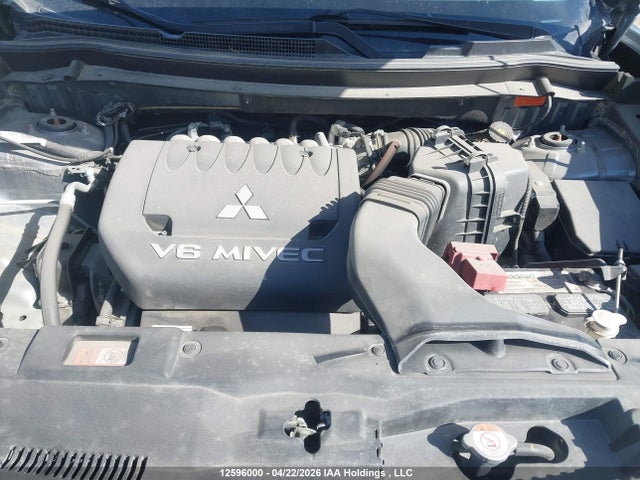 JA4JZ3AX7EZ602124 Mitsubishi Outlander Se