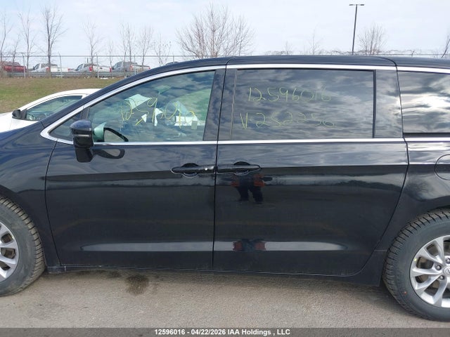 Aukcja sprzedaży 2026 Chrysler Pacifica Limited, vin: 2C4RC1GG8TR252256, numer aukcji: 12596016