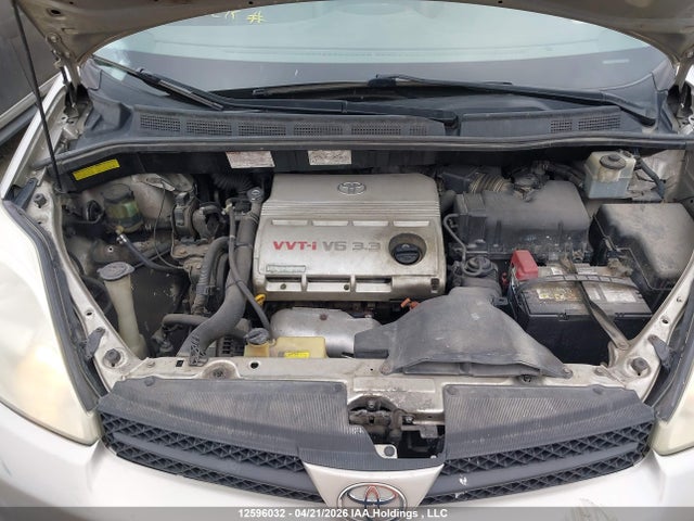 2004 Toyota Sienna მანქანა იყიდება აუქციონზე, vin: 5TDZA22C34S196946, აუქციონის ნომერი: 12596032