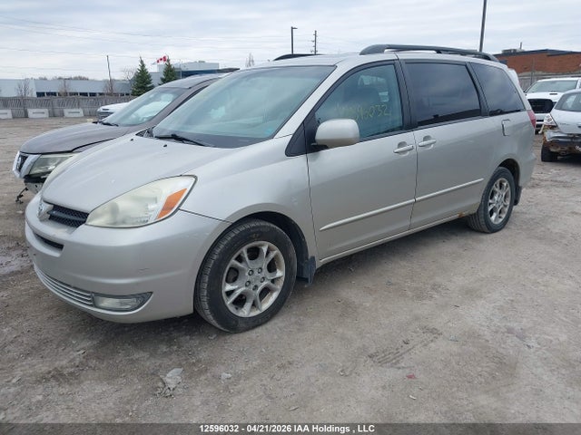 2004 Toyota Sienna მანქანა იყიდება აუქციონზე, vin: 5TDZA22C34S196946, აუქციონის ნომერი: 12596032