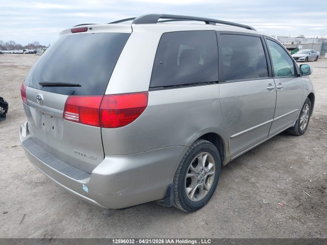2004 Toyota Sienna მანქანა იყიდება აუქციონზე, vin: 5TDZA22C34S196946, აუქციონის ნომერი: 12596032