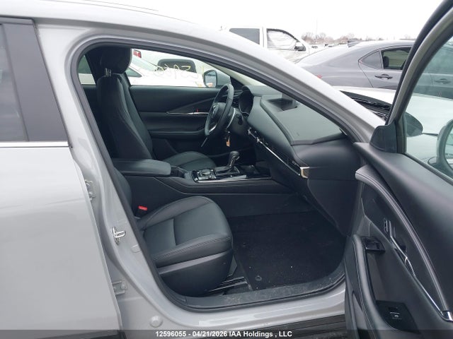 3MVDMBCMXSM788963 Mazda CX-30