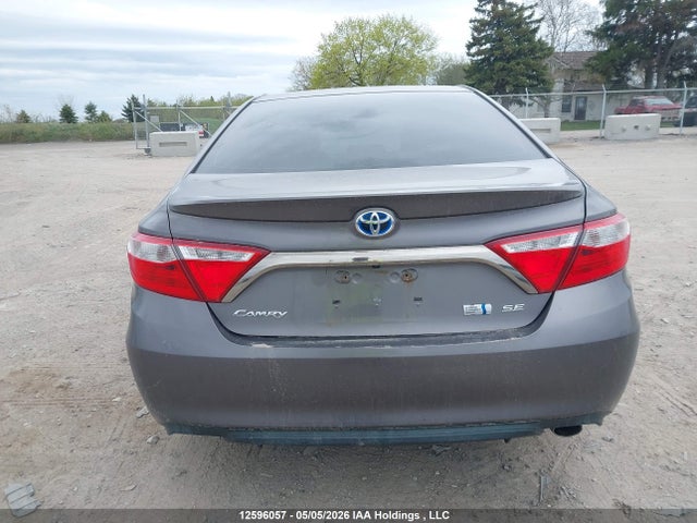 12596057 :رقم المزاد ، 4T1BD1FK9FU161102 vin ، 2015 Toyota Camry Hybrid Se مزاد بيع