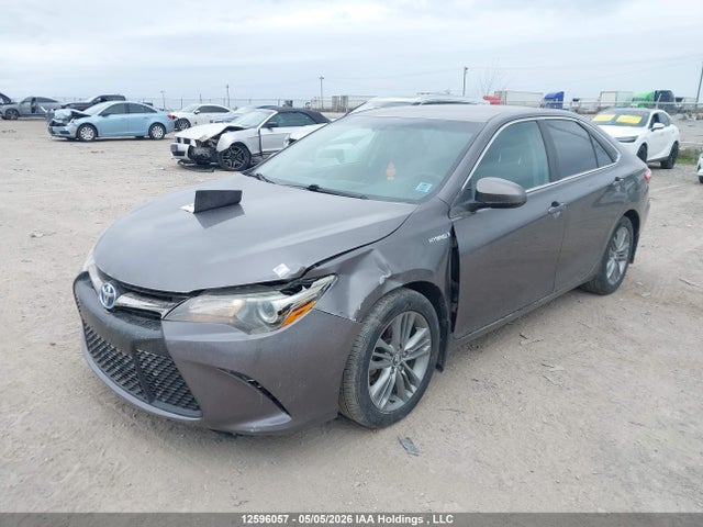 12596057 :رقم المزاد ، 4T1BD1FK9FU161102 vin ، 2015 Toyota Camry Hybrid Se مزاد بيع
