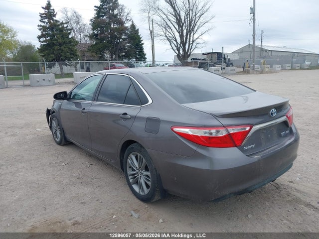 12596057 :رقم المزاد ، 4T1BD1FK9FU161102 vin ، 2015 Toyota Camry Hybrid Se مزاد بيع