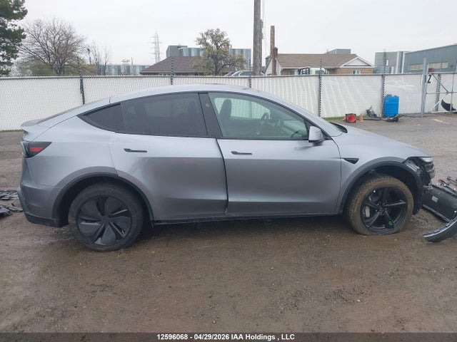 XP7YGDEE0TB709459 Tesla Model Y Long Range Launch Series/premium All-wheel Drive