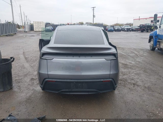 XP7YGDEE0TB709459 Tesla Model Y Long Range Launch Series/premium All-wheel Drive