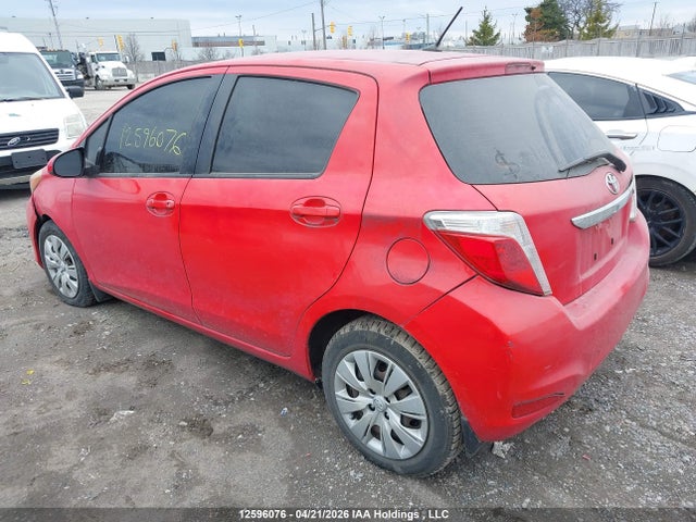 2012 Toyota Yaris Hatchback მანქანა იყიდება აუქციონზე, vin: JTDKTUD36CD516971, აუქციონის ნომერი: 12596076