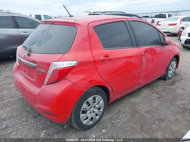 2012 Toyota Yaris Hatchback მანქანა იყიდება აუქციონზე, vin: JTDKTUD36CD516971, აუქციონის ნომერი: 12596076