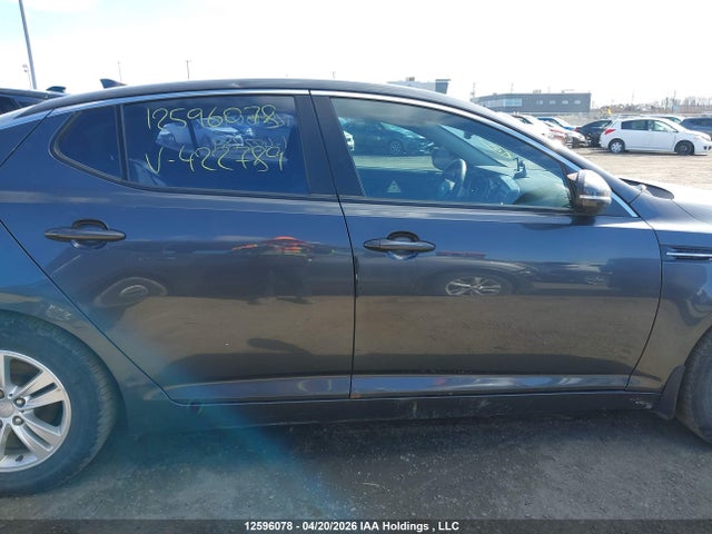 2013 Kia Optima მანქანა იყიდება აუქციონზე, vin: KNAGM4A73D5422789, აუქციონის ნომერი: 12596078