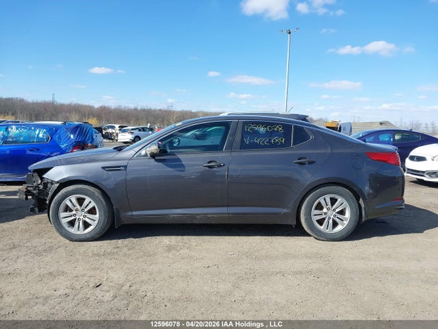 2013 Kia Optima მანქანა იყიდება აუქციონზე, vin: KNAGM4A73D5422789, აუქციონის ნომერი: 12596078
