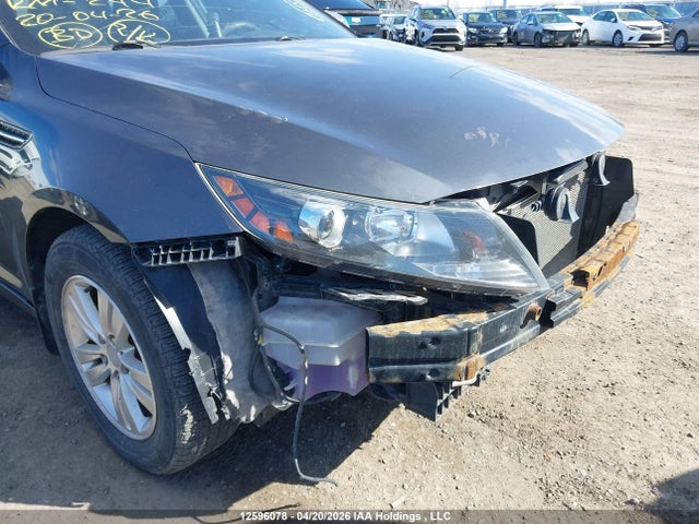 2013 Kia Optima მანქანა იყიდება აუქციონზე, vin: KNAGM4A73D5422789, აუქციონის ნომერი: 12596078