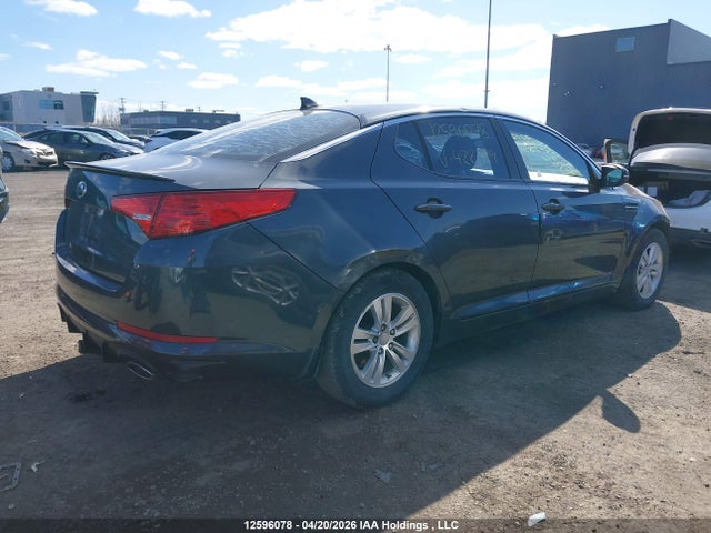 2013 Kia Optima მანქანა იყიდება აუქციონზე, vin: KNAGM4A73D5422789, აუქციონის ნომერი: 12596078