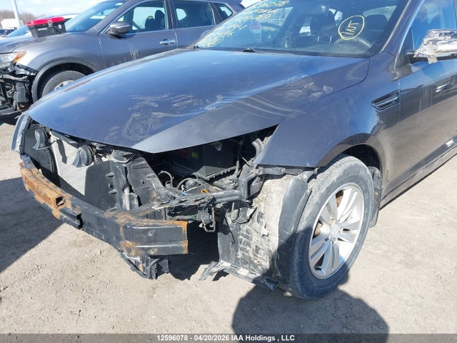 2013 Kia Optima მანქანა იყიდება აუქციონზე, vin: KNAGM4A73D5422789, აუქციონის ნომერი: 12596078
