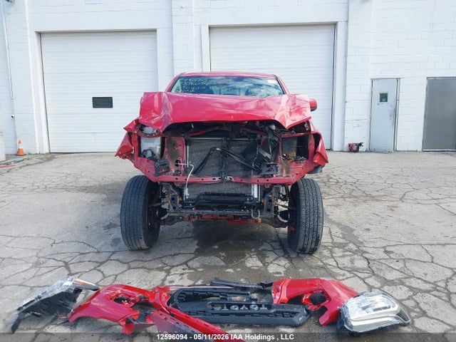 2022 Toyota Tacoma Double Cab/sr5/trd Sport/trd Off Road მანქანა იყიდება აუქციონზე, vin: 3TYDZ5BN8NT012810, აუქციონის ნომერი: 12596094