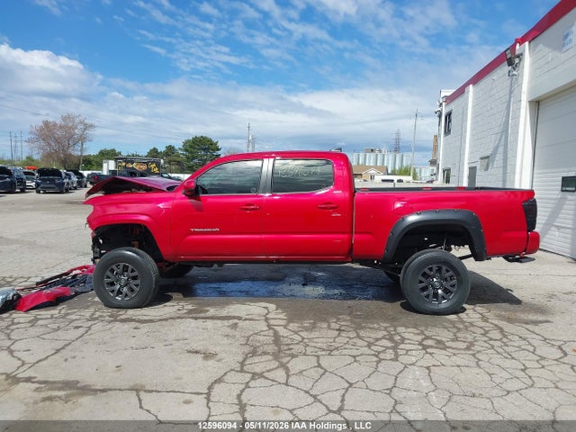2022 Toyota Tacoma Double Cab/sr5/trd Sport/trd Off Road მანქანა იყიდება აუქციონზე, vin: 3TYDZ5BN8NT012810, აუქციონის ნომერი: 12596094