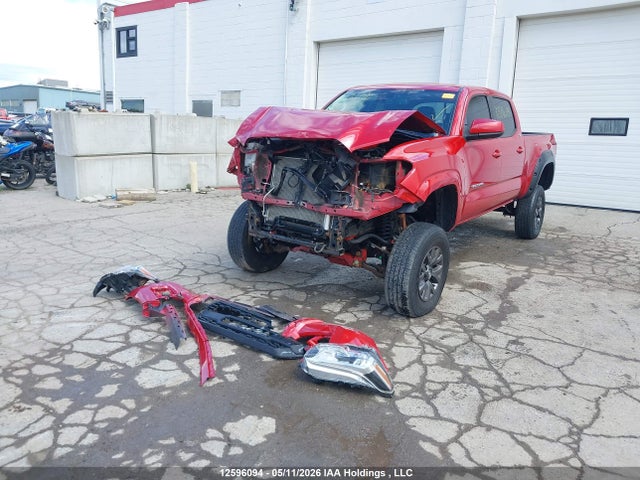 2022 Toyota Tacoma Double Cab/sr5/trd Sport/trd Off Road მანქანა იყიდება აუქციონზე, vin: 3TYDZ5BN8NT012810, აუქციონის ნომერი: 12596094