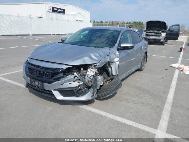 Продаж на аукціоні авто 2018 Honda Civic, vin: 2HGFC2F62JH019110, номер лоту: 12596111