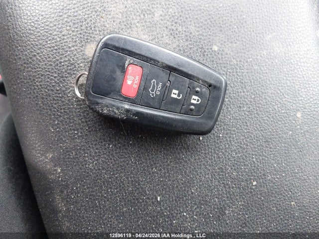 2020 Toyota Rav4 Xle მანქანა იყიდება აუქციონზე, vin: 2T3R1RFV5LC138730, აუქციონის ნომერი: 12596119