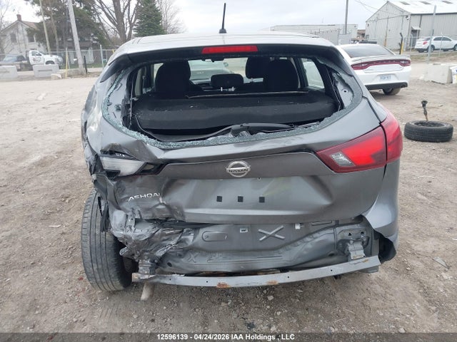 JN1BJ1CP3JW154529 Nissan Qashqai S 4dr2wd