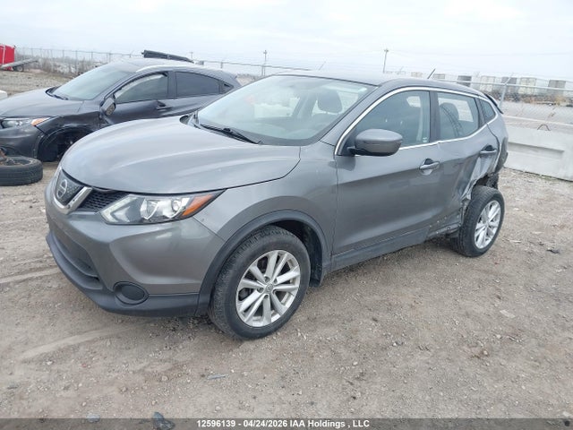 JN1BJ1CP3JW154529 Nissan Qashqai S 4dr2wd