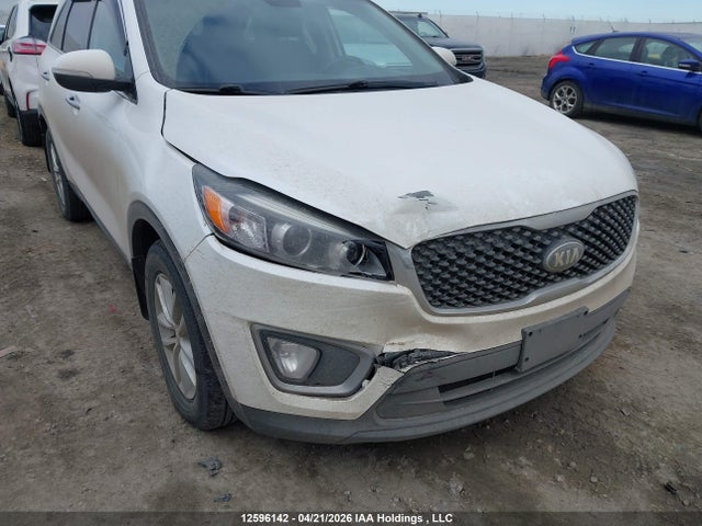 12596142 :رقم المزاد ، 5XYPGDA59HG316269 vin ، 2017 Kia Sorento 3.3l Lx V6 7-seater مزاد بيع