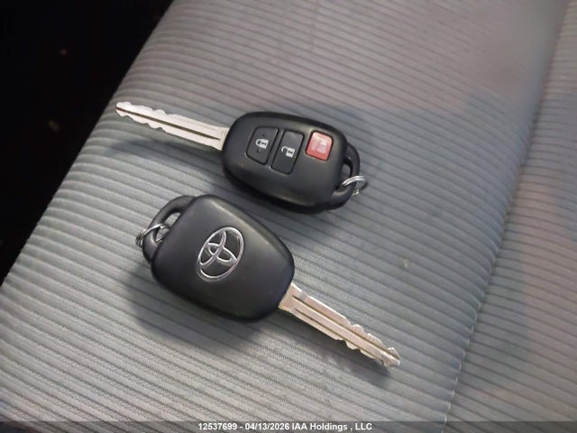 JTDKDTB39F1587047 Toyota Prius C Technology