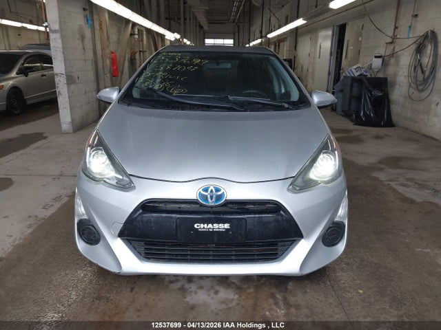 JTDKDTB39F1587047 Toyota Prius C Technology