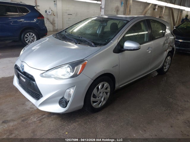 JTDKDTB39F1587047 Toyota Prius C Technology